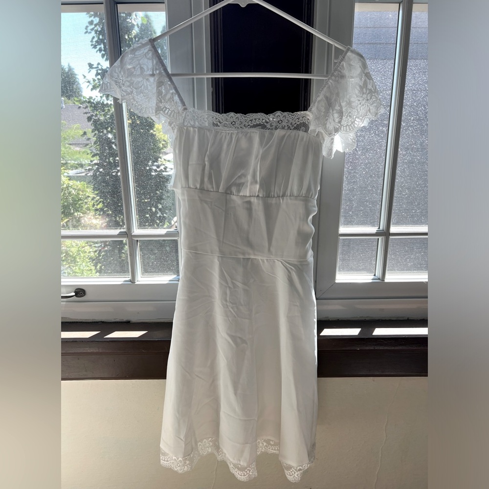 White lace dress